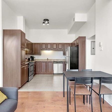 M11 The Simpsons Suite 3Br In The Heart Of Mtl Montreal Exterior photo